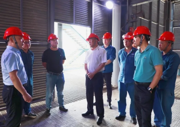 1719189523178527.png 集團領(lǐng)導(dǎo)調(diào)研聚碳酸酯裝置技改項目推進情況2.png